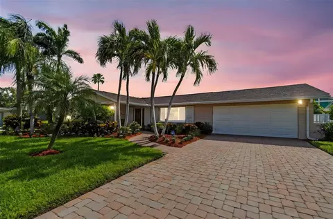 3003 W Vina Del Mar Blvd, Saint Pete Beach, FL 33706