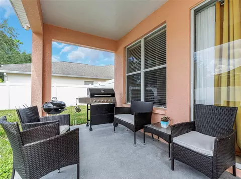 Exterior - 14818 Edgemere Dr, Spring Hill, FL 34609 photo 3 of 7