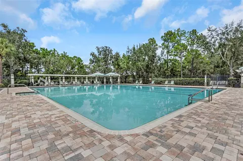 Exterior - 14818 Edgemere Dr, Spring Hill, FL 34609 photo 6 of 7