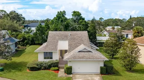 1023 Lake Avoca Pl, Tarpon Springs, FL 34689