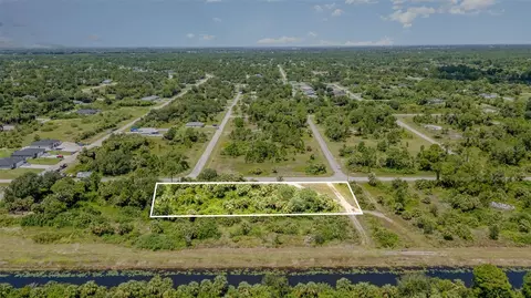 565 Naples Ave S, Lehigh Acres, FL 33974