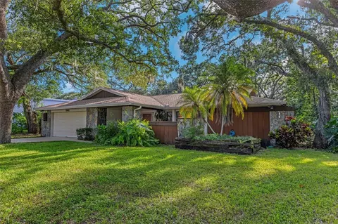 943 Spanish Oaks Blvd, Palm Harbor, FL 34683