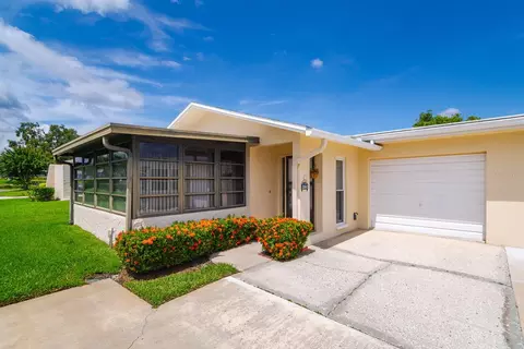2719 Sherbrooke Ln #C, Palm Harbor, FL 34684