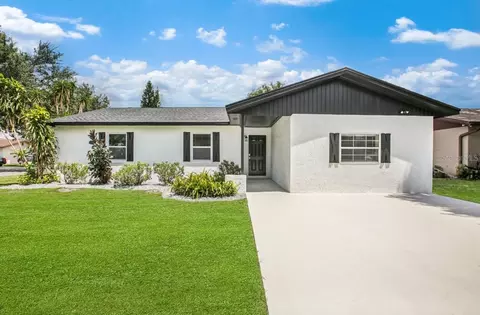 1112 Nutmeg Dr, Lakeland, FL 33801