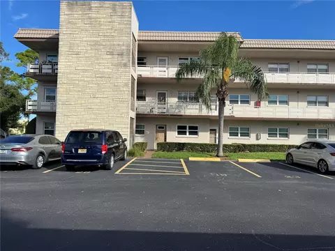 5530 80th St N #D307, Saint Petersburg, FL 33709