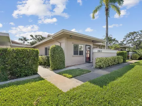 2284 Oak Neck Rd #E, Clearwater, FL 33763