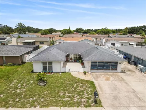 7329 Isle Dr, Port Richey, FL 34668