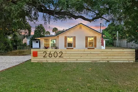 2602 Elm St, Seffner, FL 33584