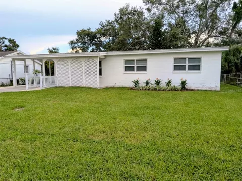 2910 W Price Ave, Tampa, FL 33611