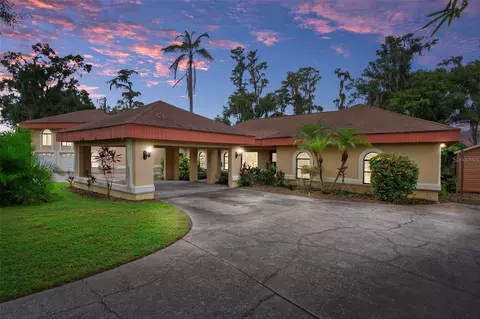 228 Lakeside Dr, Lutz, FL 33549