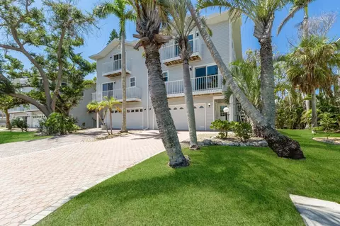 6250 Holmes Blvd #71, Holmes Beach, FL 34217