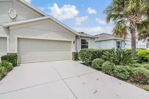 33001 Windelstraw Dr, Wesley Chapel, FL 33545