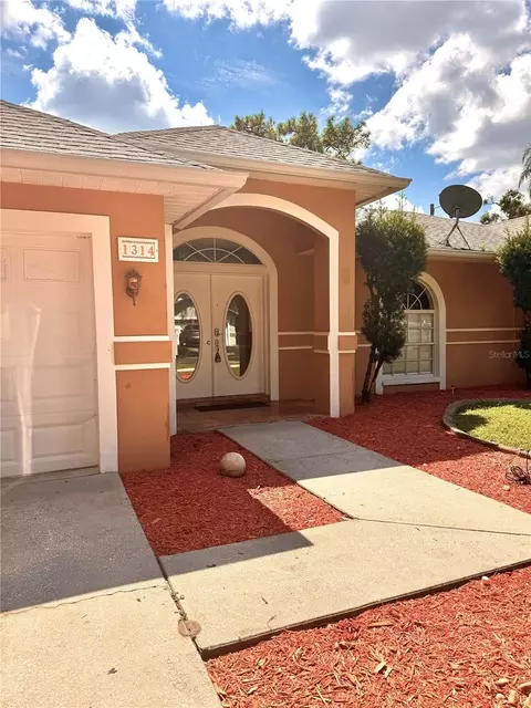 1314 W Carissa Ct, Tampa, FL 33604