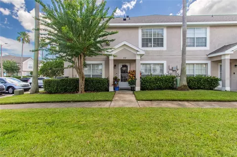 737 Kensington Lake Cir, Brandon, FL 33511
