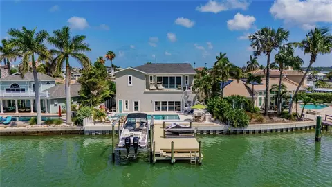 17081 Dolphin Dr, North Redington Beach, FL 33708