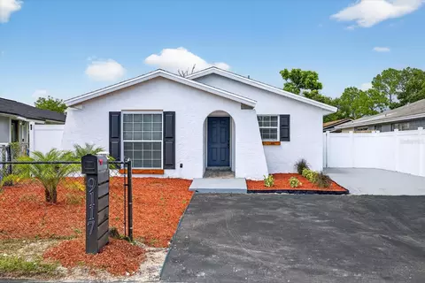 9117 Sandcroft Ct, Tampa, FL 33615