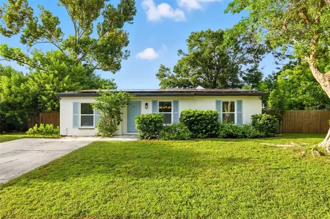 8577 Lantana Dr, Seminole, FL 33777