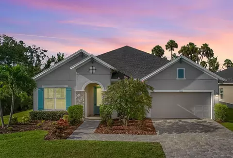 5640 Trevesta Pl, Palmetto, FL 34221