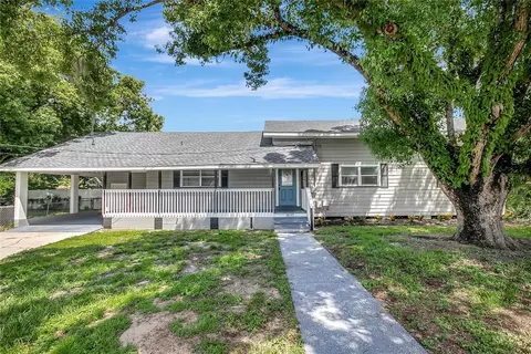 38145 7th St, Zephyrhills, FL 33542