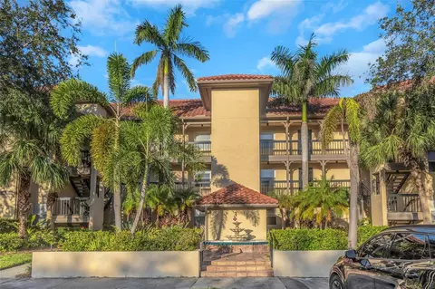 2400 Feather Sound Dr #333, Clearwater, FL 33762