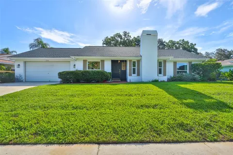 13562 Lake Magdalene Dr, Tampa, FL 33613