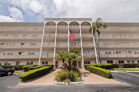 5603 80th St #209, Saint Petersburg, FL 33709