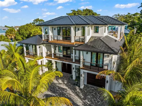 107 Maple Ave, Anna Maria, FL 34216