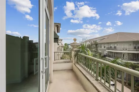 450 Knights Run Ave #407, Tampa, FL 33602