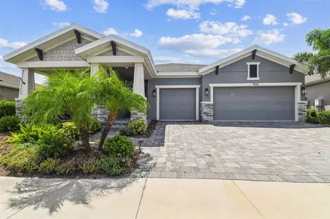 7516 Paradiso Dr, Apollo Beach, FL 33572