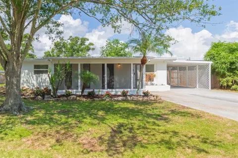 5640 Cedar St NE, Saint Petersburg, FL 33703