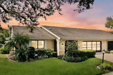 1526 Leland Dr, Sun City Center, FL 33573