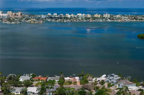 1840 Venetian Point Dr, Clearwater, FL 33755