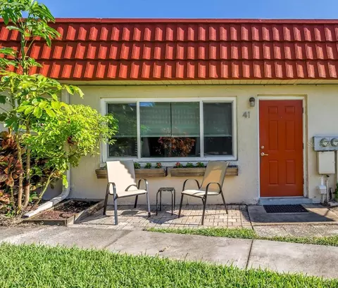5870 38th Ave N #41, Saint Petersburg, FL 33710
