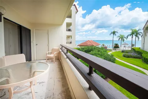 103 1st St E #116, Tierra Verde, FL 33715