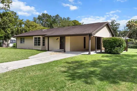 406 NE 9th St, Crystal River, FL 34428