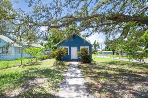 4690 15th Ave S, Saint Petersburg, FL 33711