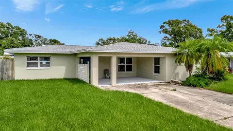 5667 Hobson St NE, Saint Petersburg, FL 33703