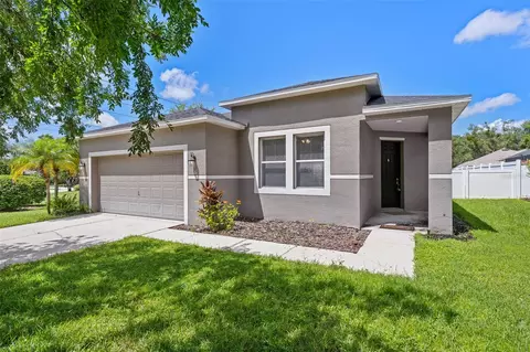 5713 Hawkpark Blvd, Lithia, FL 33547