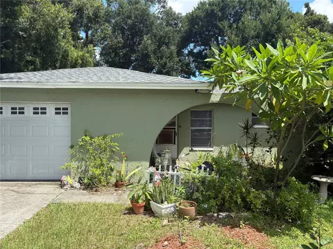 105 Cranbrooke Dr, Seffner, FL 33584