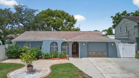 8611 Jolly Roger Dr, Hudson, FL 34667