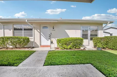 2304 Glenmore Cir #327, Sun City Center, FL 33573