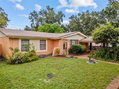3220 Lancaster Ln, Tampa, FL 33619