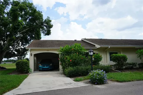 2127 Hailstone Cir, Sun City Center, FL 33573