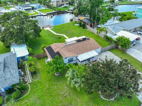 812 White Heron Blvd, Ruskin, FL 33570