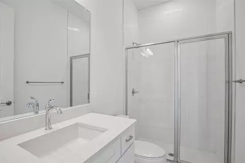 Bath - 8610 Ocean Key Pl, Parrish, FL 34219 photo 5 of 5