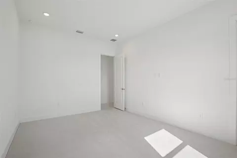 Bedroom - 8610 Ocean Key Pl, Parrish, FL 34219 photo 7 of 8