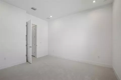 Bedroom - 8610 Ocean Key Pl, Parrish, FL 34219 photo 6 of 8