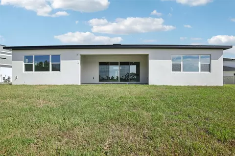Exterior - 8610 Ocean Key Pl, Parrish, FL 34219 photo 6 of 8