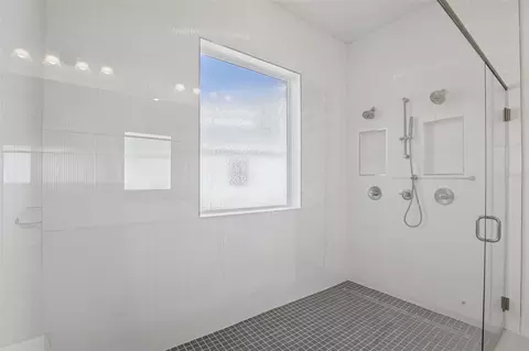 Bath - 8610 Ocean Key Pl, Parrish, FL 34219 photo 1 of 5