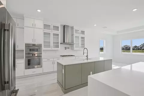 Kitchen - 8610 Ocean Key Pl, Parrish, FL 34219 photo 8 of 8